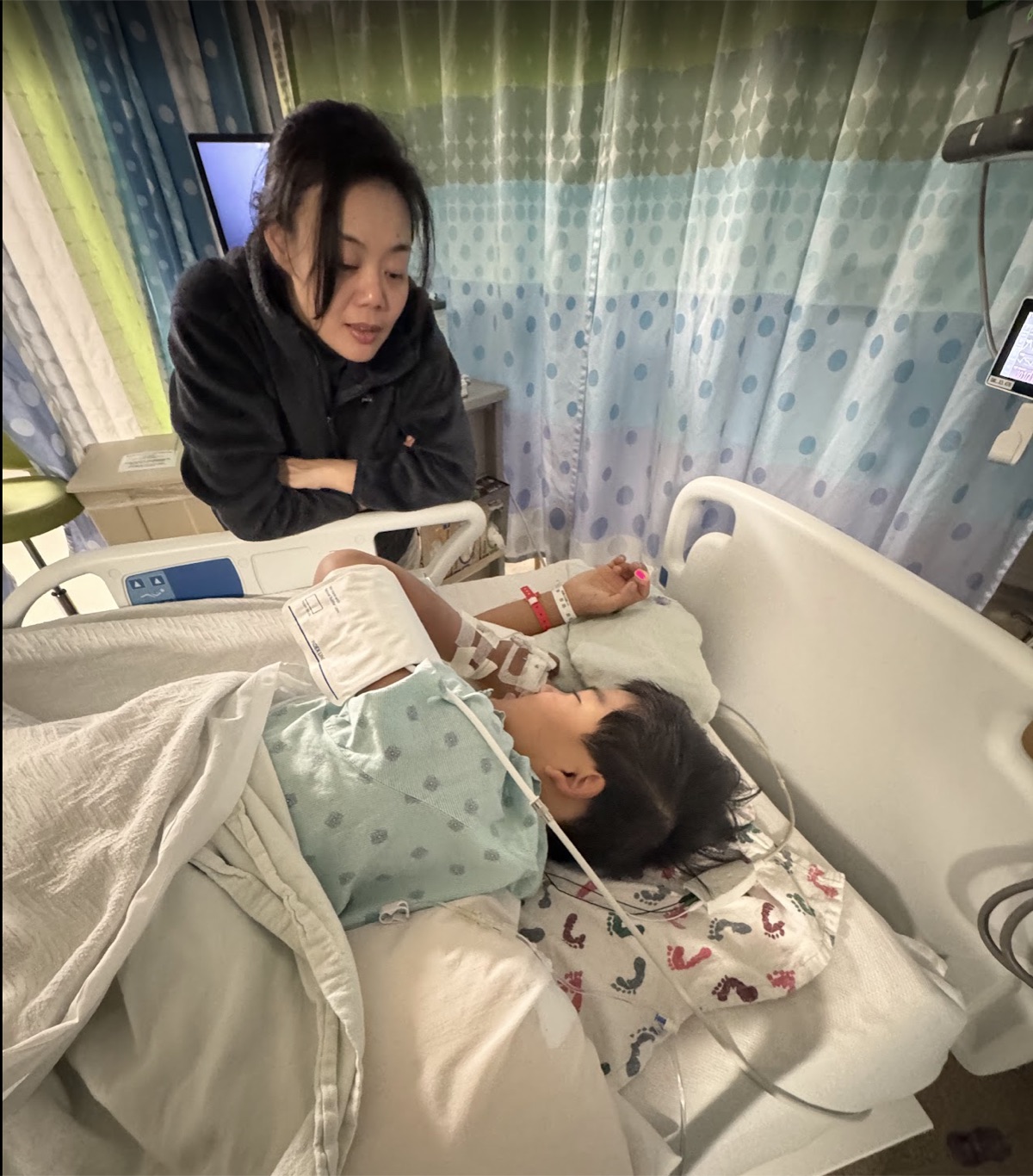 Ryle recovering with mom by his side